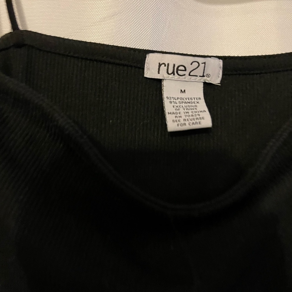 Rue 21 top